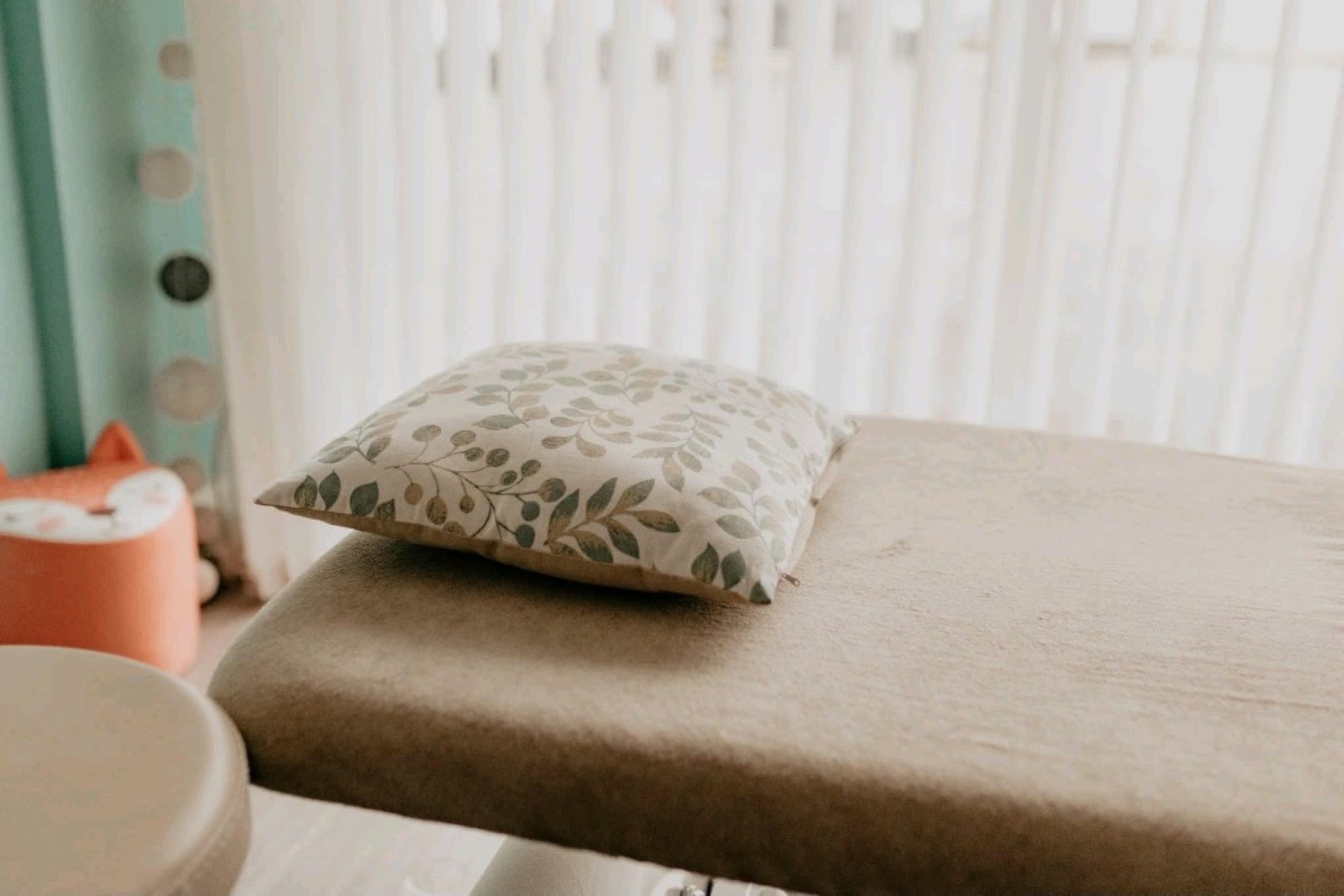 Coussin d'installation sur la table d'ostéopathie